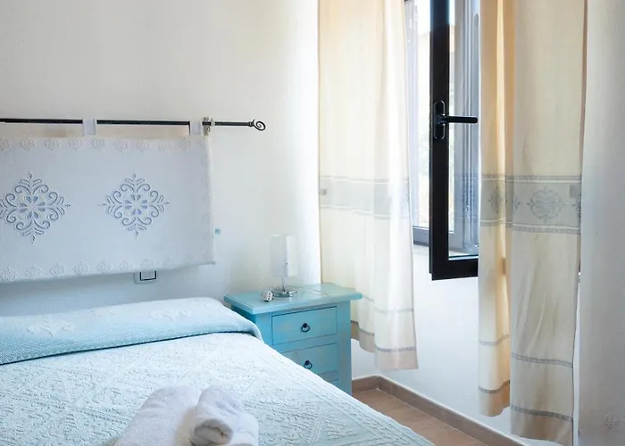 Zia Maria 3* Posada (Sardinia)